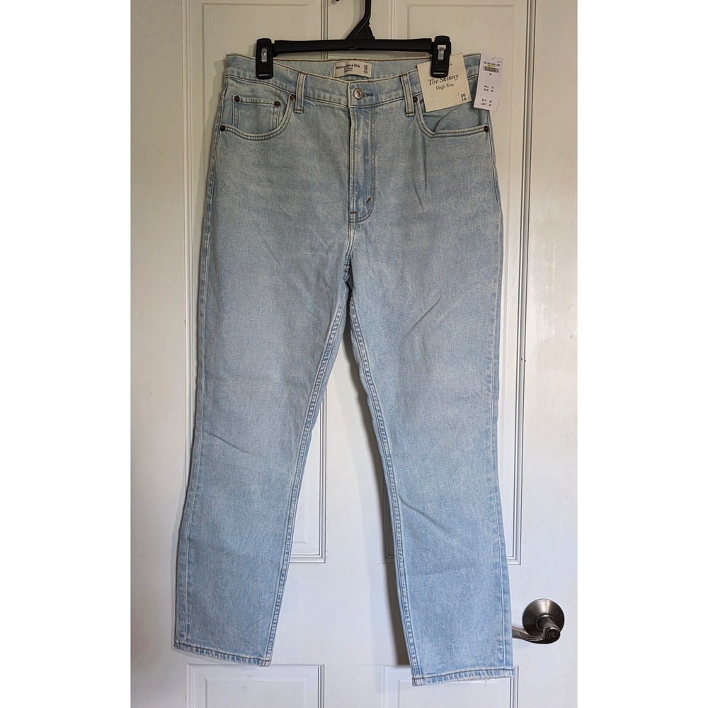 Abercrombie & Fitch The Skinny High Rise Jeans Light Wash W30 10 NWT $90 Preppy